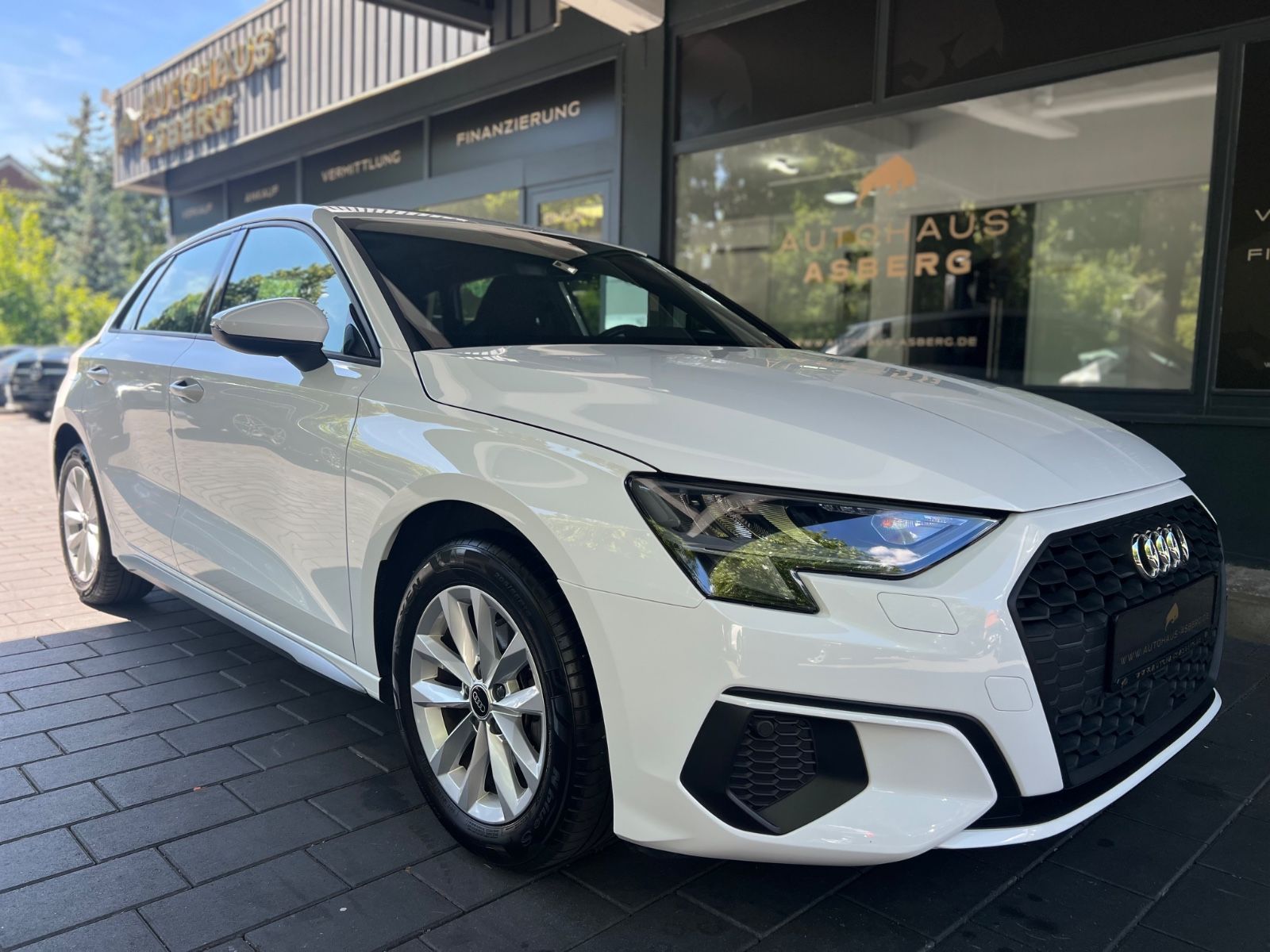 Audi A3 Sportback 35 TFSI - Samsaru's Car Outlet
