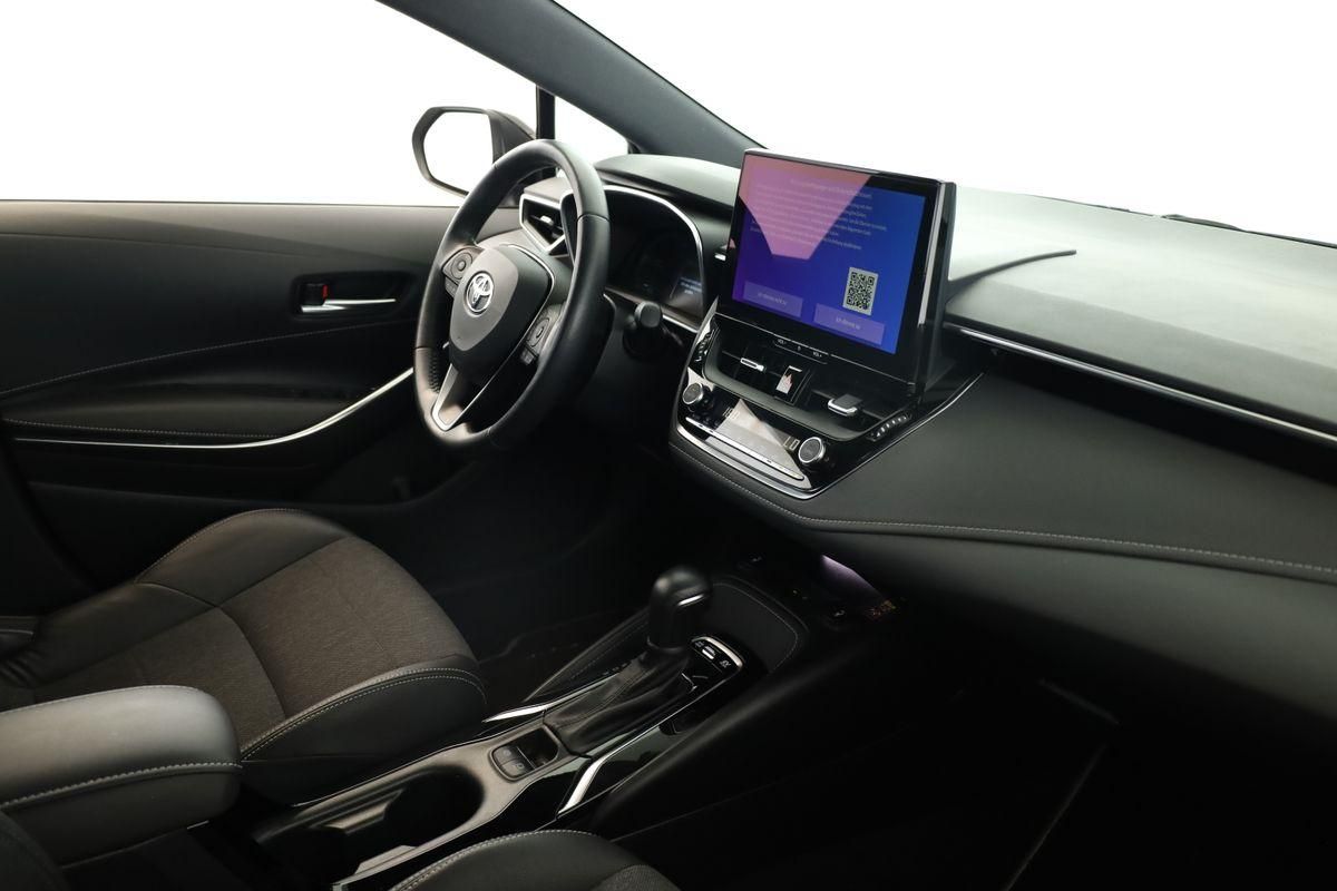 Toyota Corolla Touring Sports 1.8 CVT Team D Navi Kam