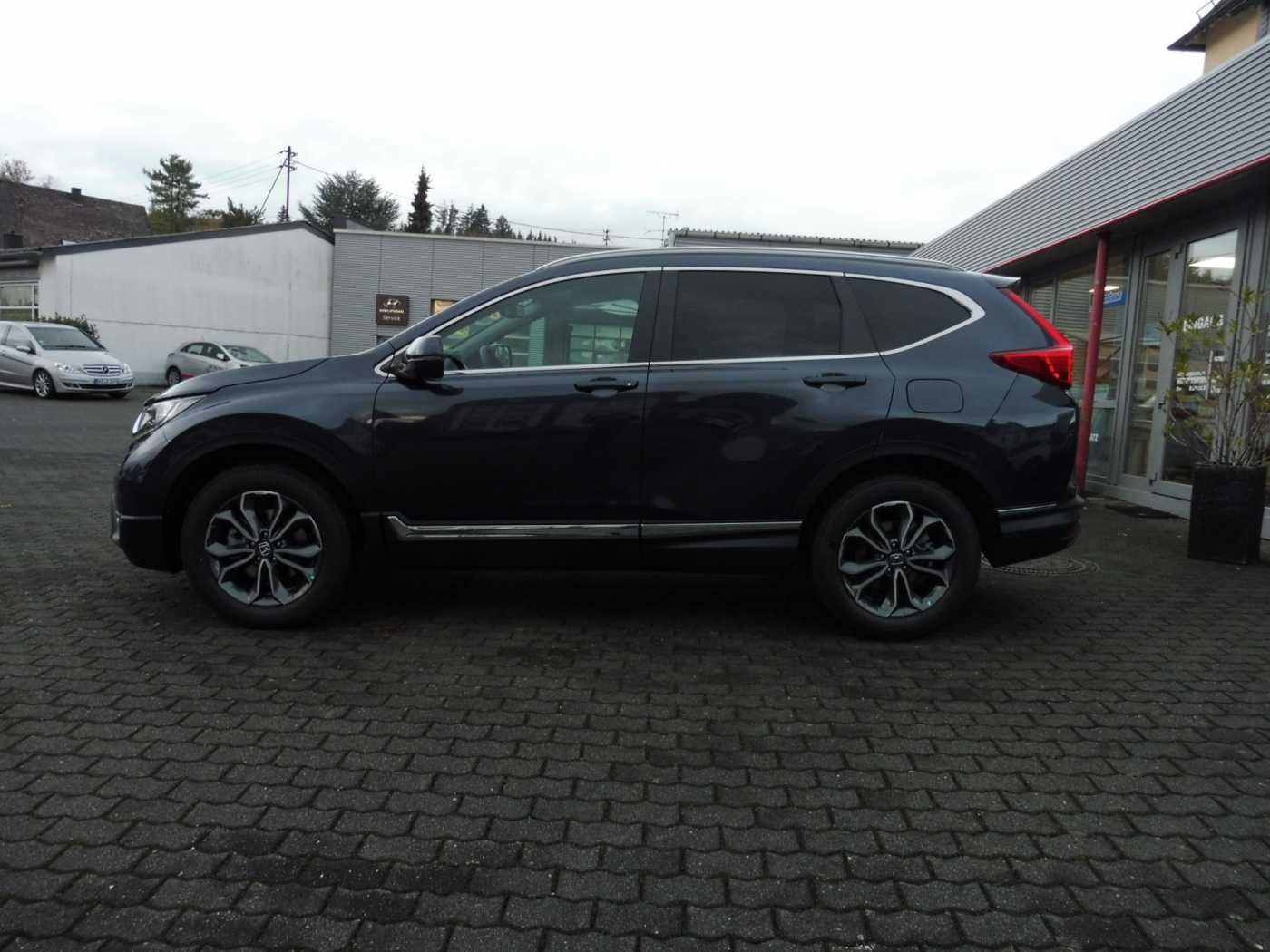 Honda CR-V e:HEV 2.0 i-MMD Hybrid 4WD Lifestyle / Lede