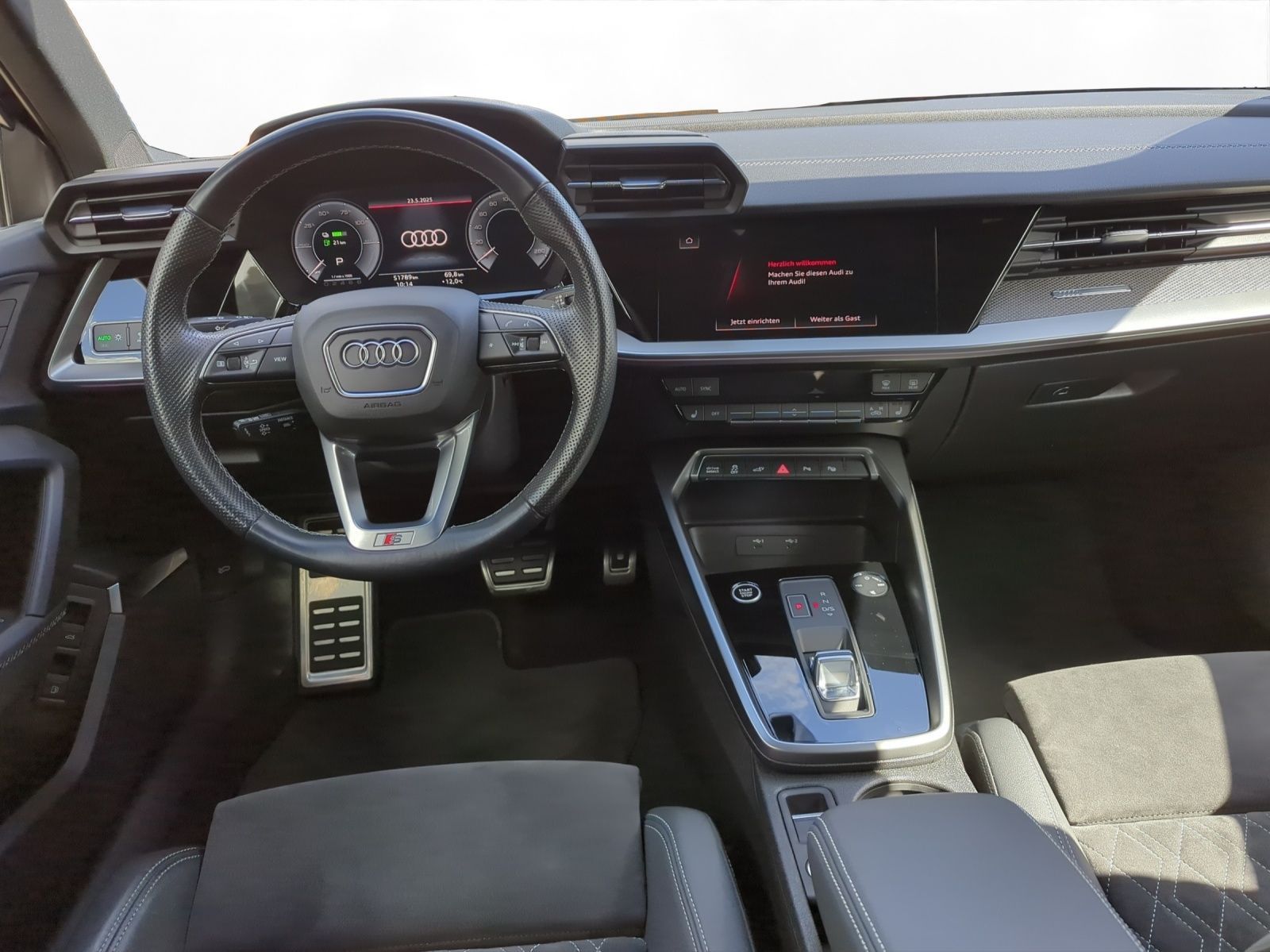 Audi A3 Sportback 40 1.4 TFSI e-tron S-Line - Samsaru's Car Outlet