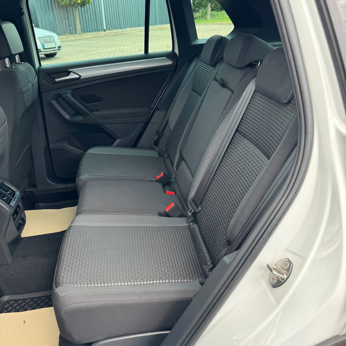 Volkswagen Tiguan 1.5 TSI - Samsaru's Car Outlet