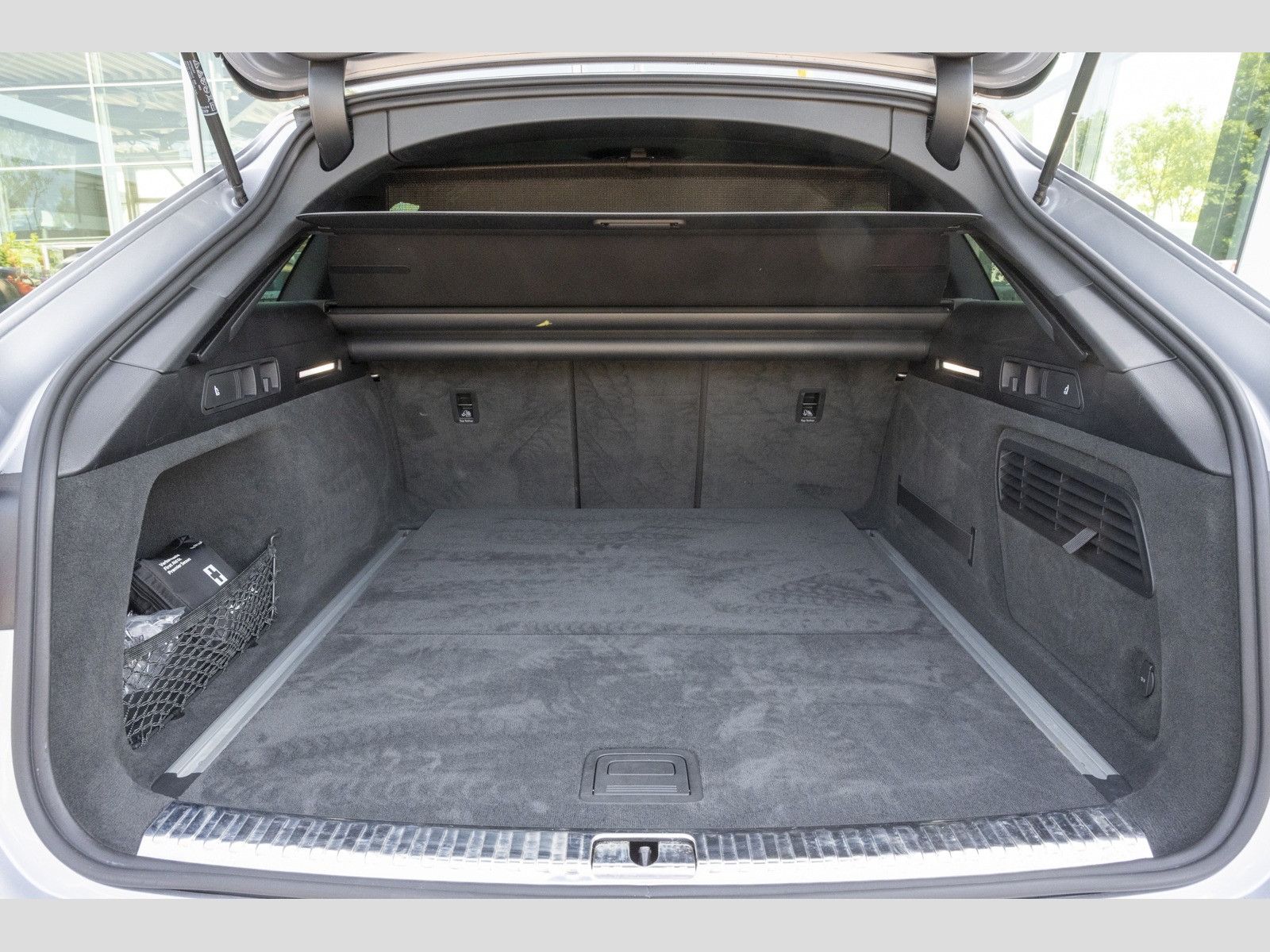 Audi A6 Avant 40 TDI advanced - Samsaru's Car Outlet