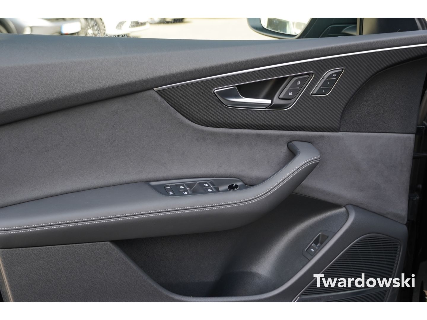 Audi Q8 50 TDI S line Pano Hud Matrix 23'' B&O AHK 36