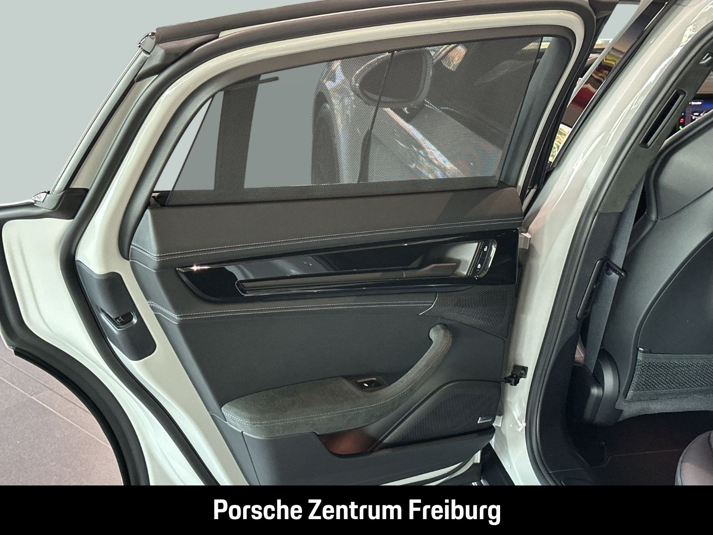 Porsche Panamera GTS BOSE HA-Lenkung InnoDrive Soft-Clos