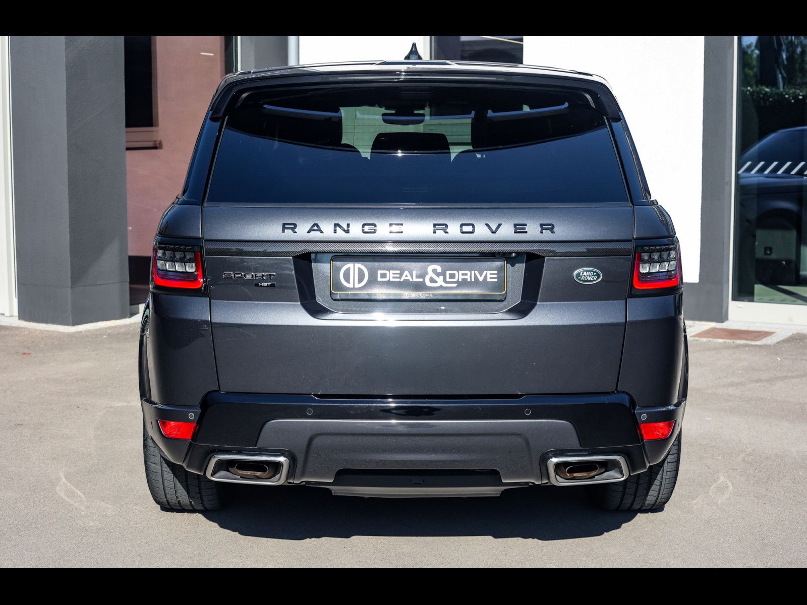 Range Rover Sport P400 HST - Samsaru's Car Outlet