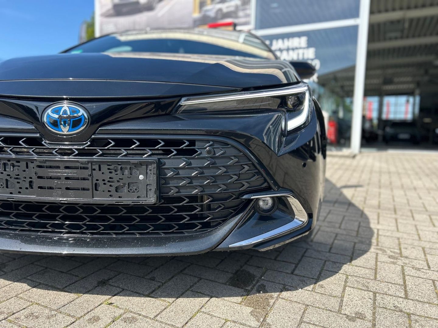 Toyota Corolla TS Hybrid Teamplayer Navi LED ACC SHZ Ap