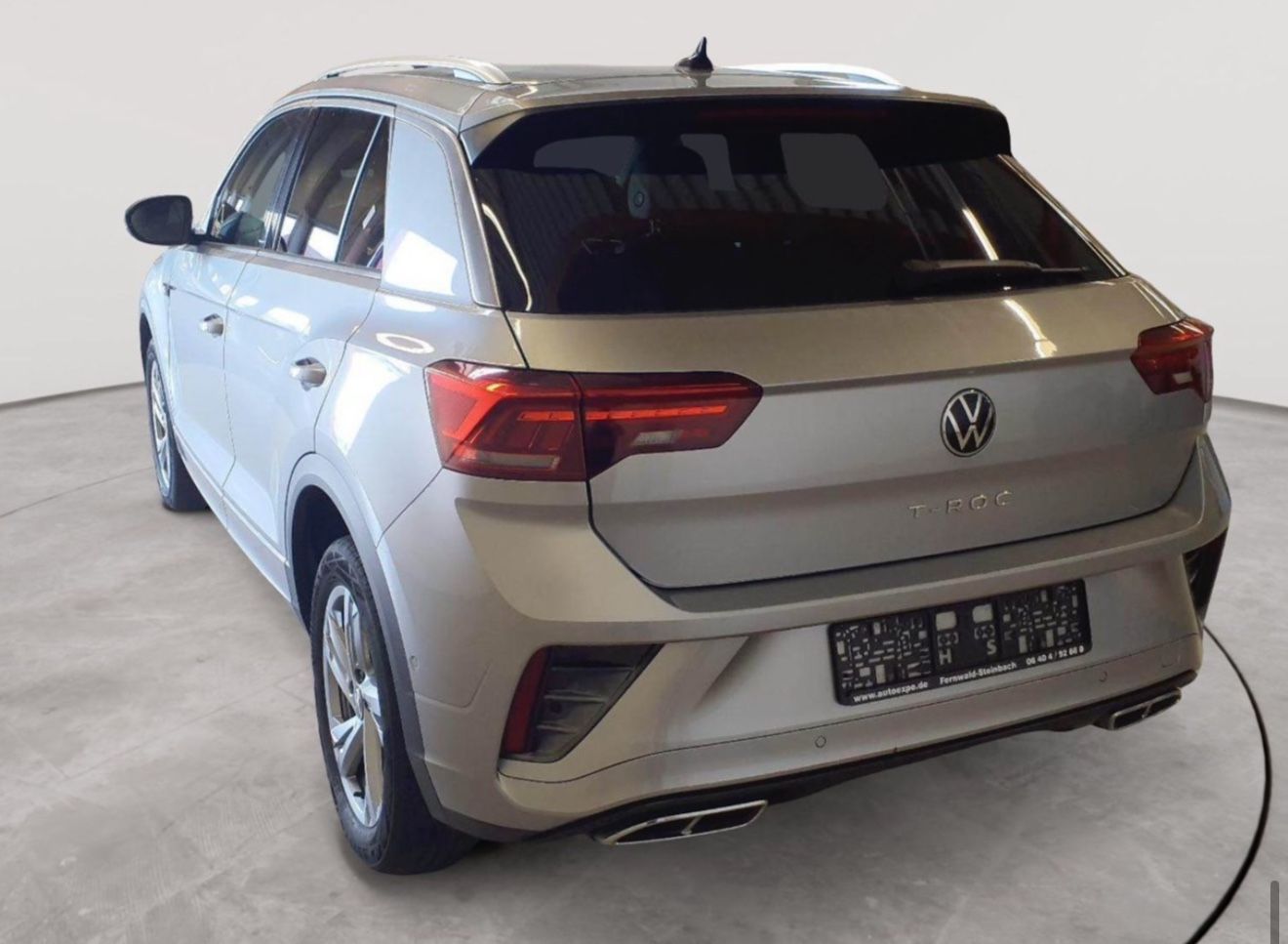 Volkswagen T-Roc R-Line 1.5 TSI DSG - Samsaru's Car Outlet