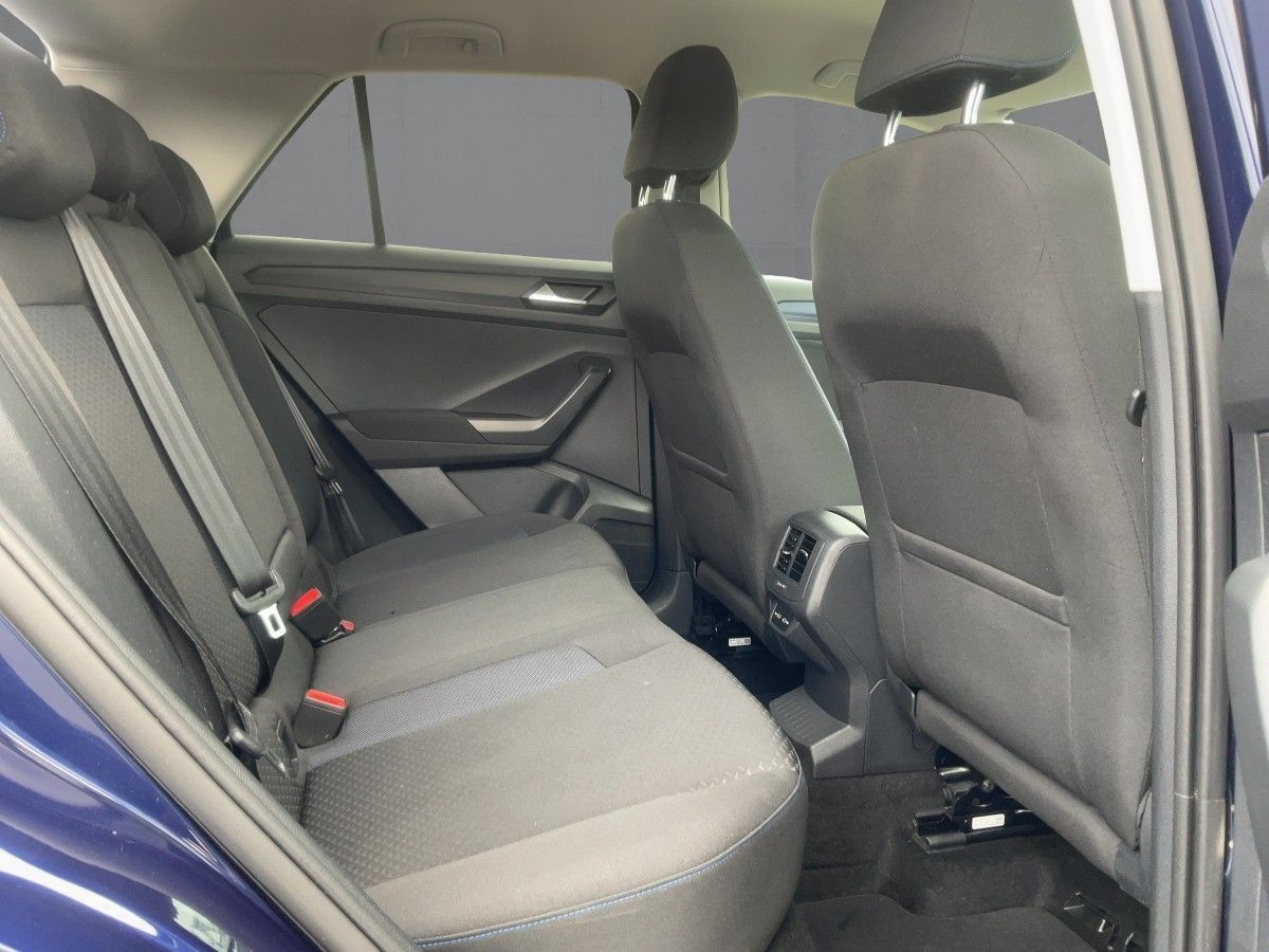 Volkswagen T-Roc 1.0 TSI UNITED - Samsaru's Car Outlet