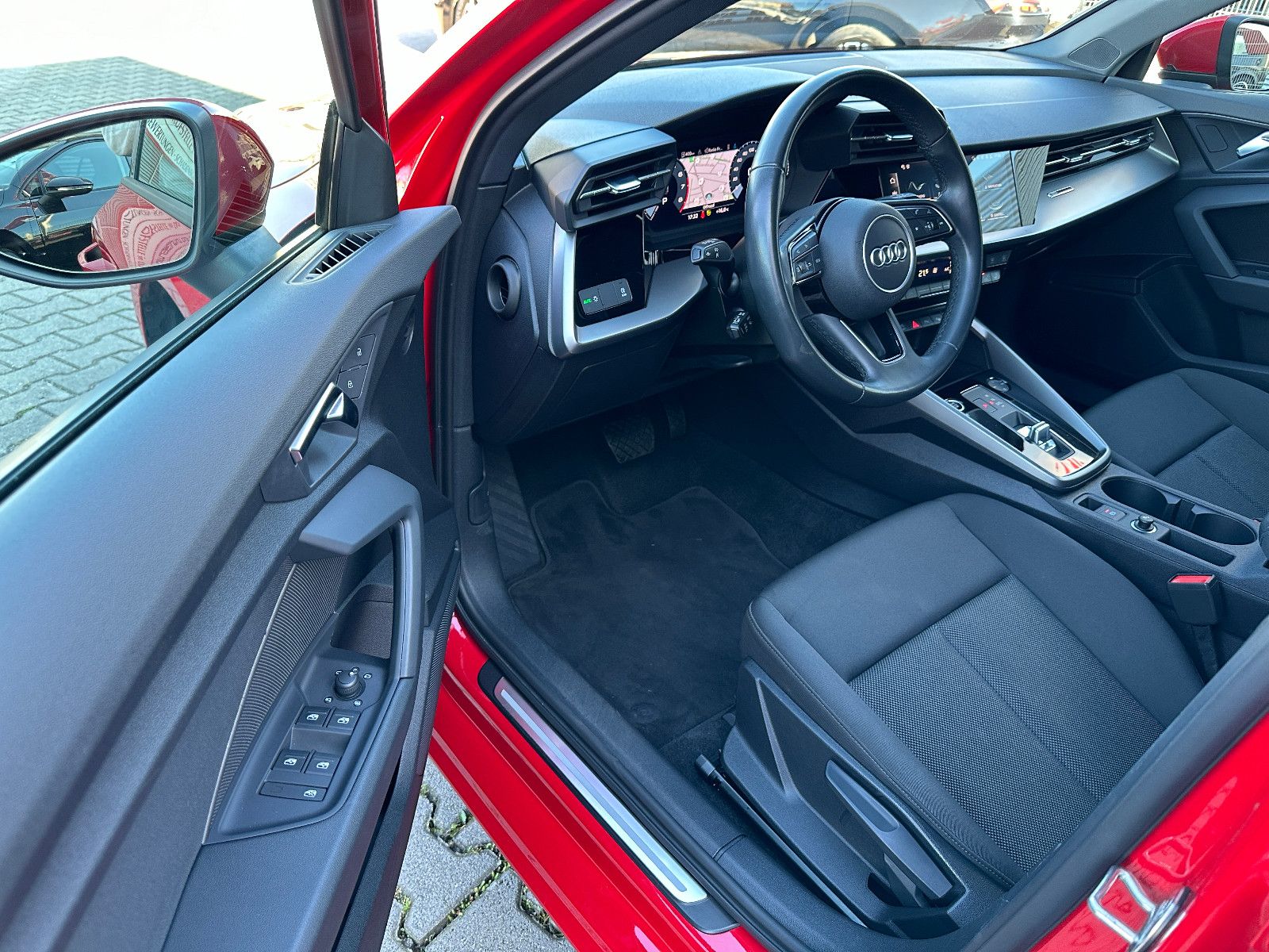 Audi A3 SB 30 TFSI advanced Virtual/LED/Assist/PDC