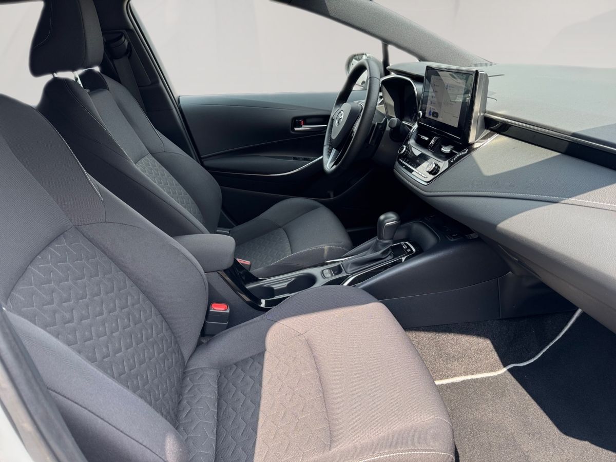 Toyota Corolla 2.0-l-Hybrid Touring Sports - Samsaru's Car Outlet