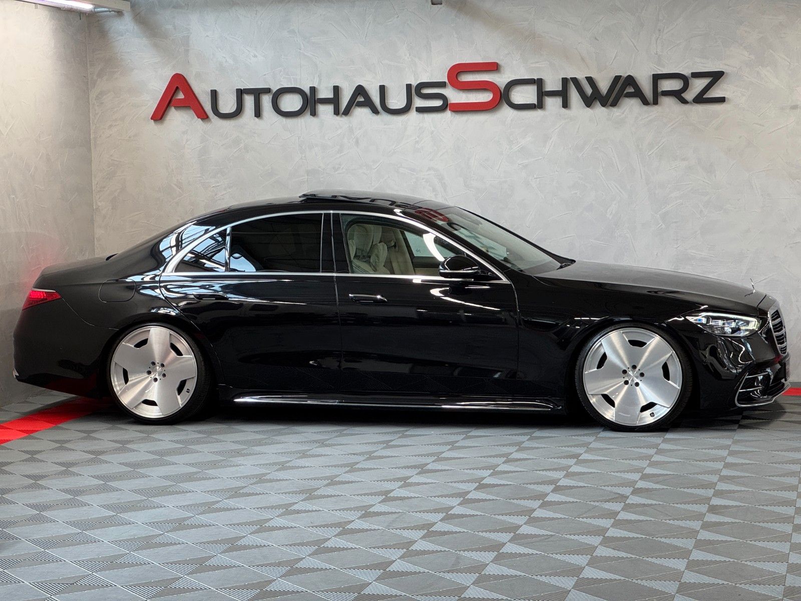 Mercedes-Benz S 400d 4Matic AMG - Samsaru's Car Outlet