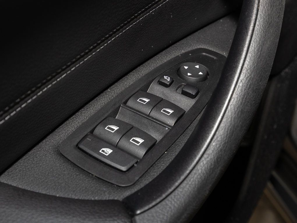 BMW X1 xDrive25e A Sport Line - Samsaru's Car Outlet