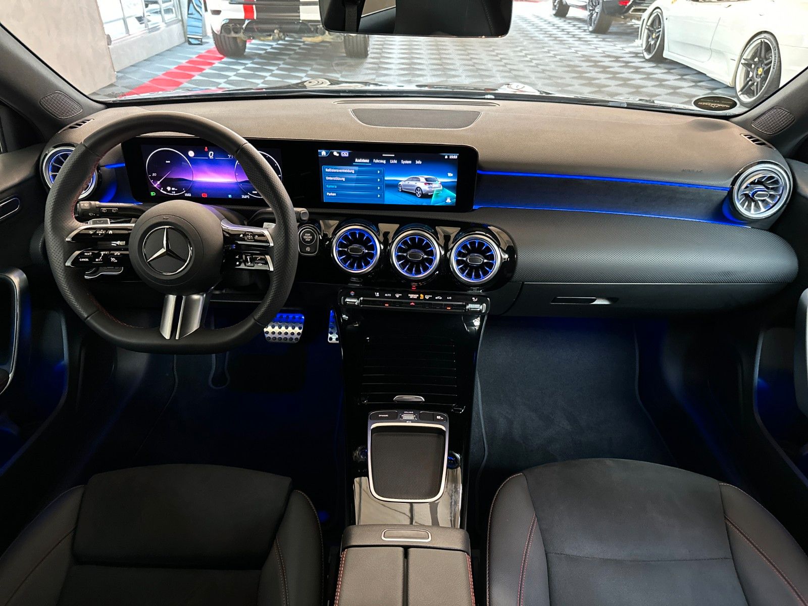 Mercedes-Benz A180 AMG Line - Samsaru's Car Outlet