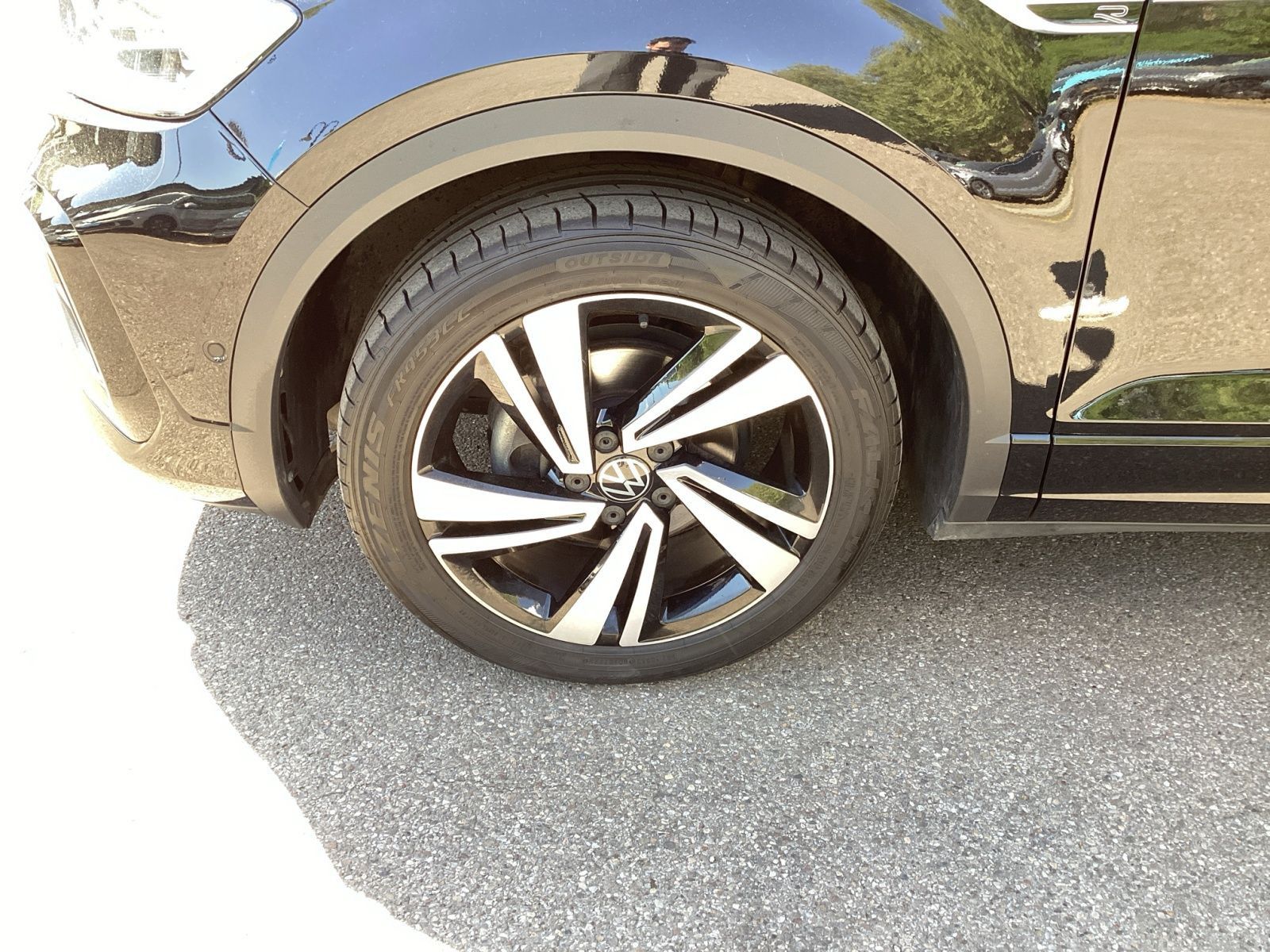 Volkswagen T-Roc 1.5TSI R-Line - Samsaru's Car Outlet