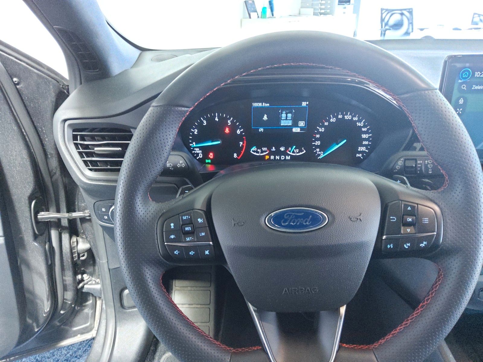 Ford Focus Turnier ST-Line Hybrid AT Navi Winter-Pake