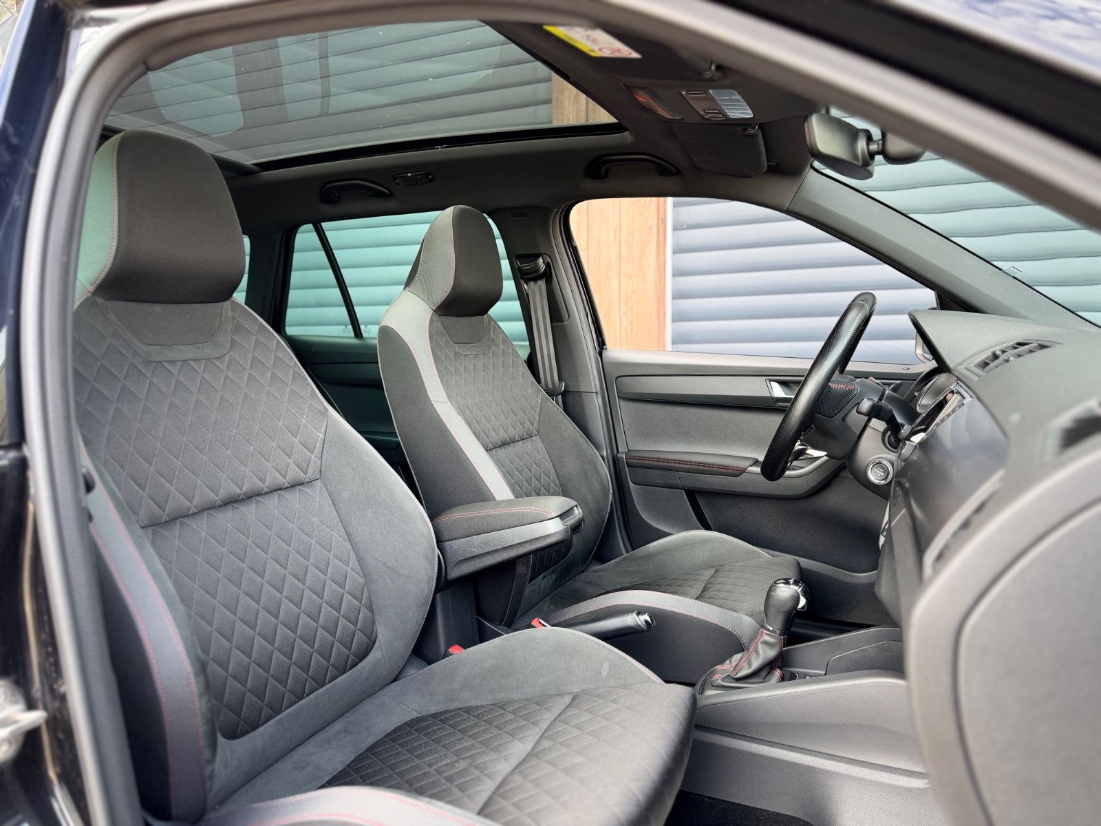 Skoda Fabia Monte Carlo - Samsaru's Car Outlet