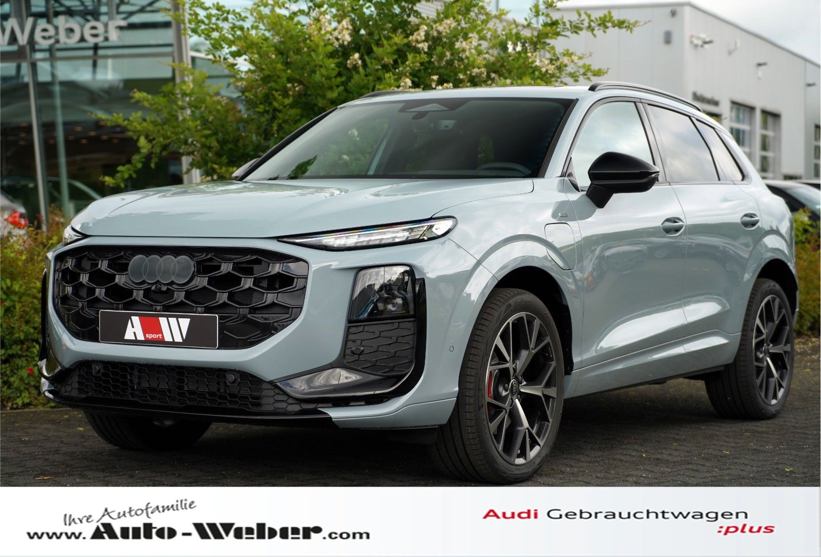 Audi Q3 SUV e-hybrid AHK S-LINE PANO TECH PRO MATRIX