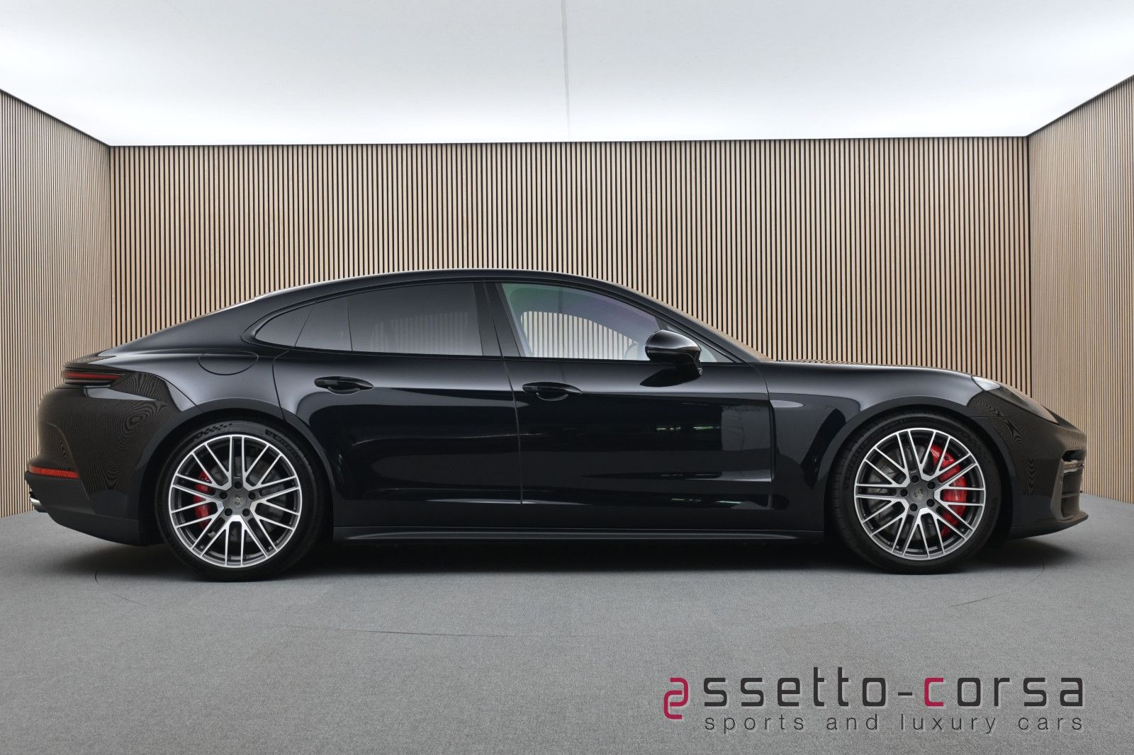 Porsche Panamera Turbo E-Hybrid*Pano*H-A Lenk*Matrix*ACC