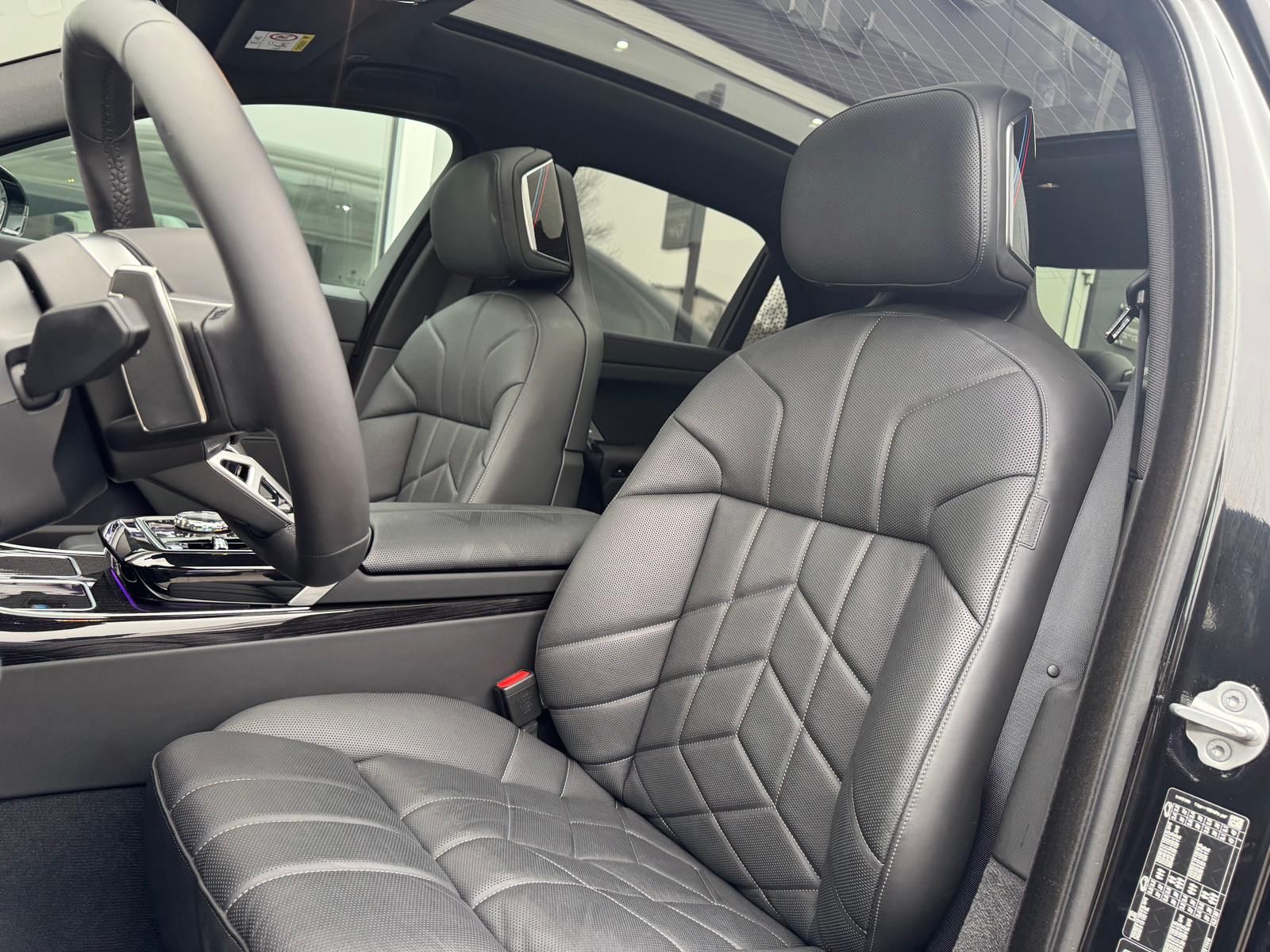 BMW 740d xDrive M-Sport Pro*PANO*B&W*360°KAM*STANDH*