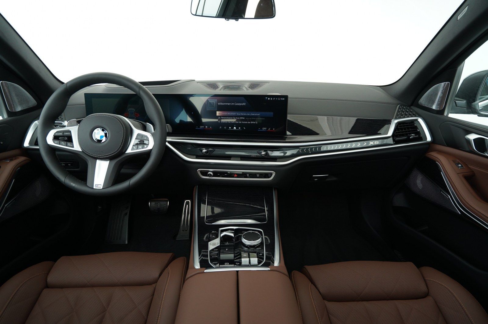 BMW X5 xDrive30d (M-Sport Navi LED AHK Pano HUD ACC)