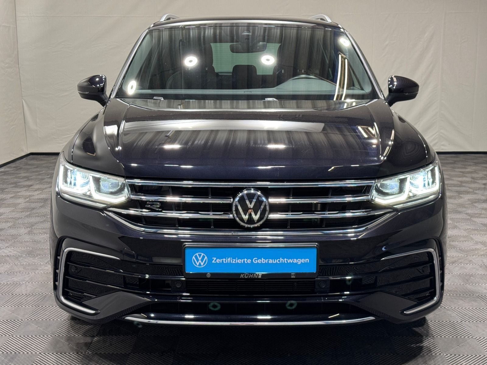 Volkswagen Tiguan R-Line 1.5 TSI DSG - Samsaru's Car Outlet