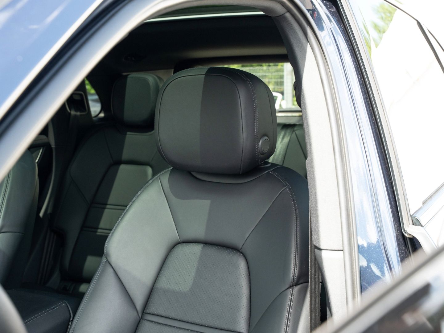 Porsche Cayenne E-Hybrid BOSE AHK 14 Wege Sitze 21 Zoll