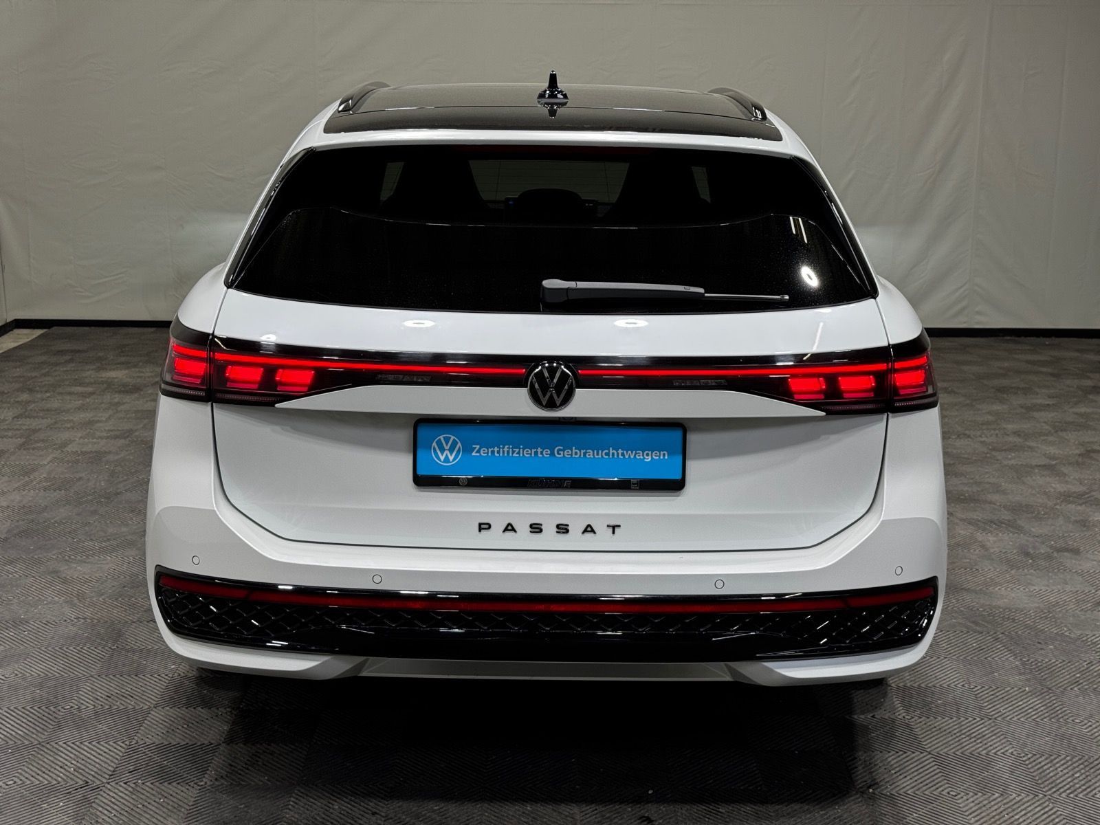 Volkswagen Passat Variant R-Line Signature 2.0 TDI DSG 4M