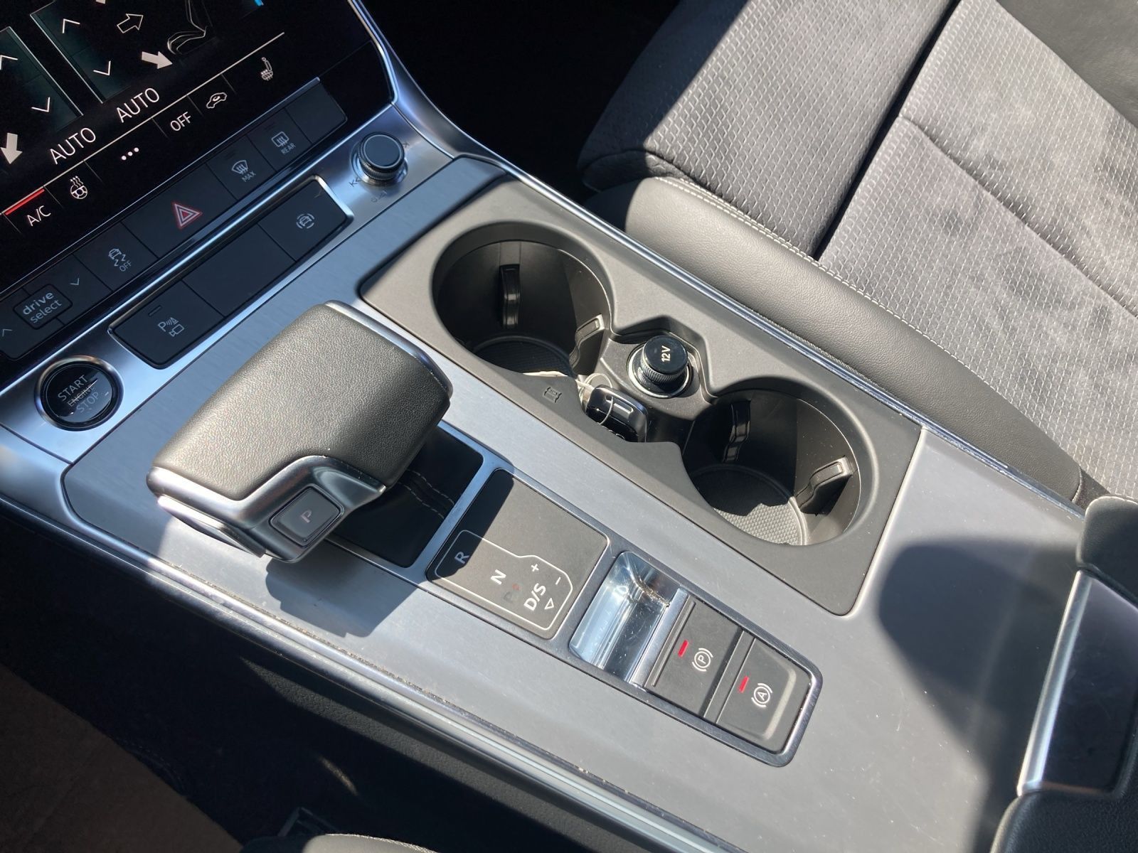 Audi A6 Avant 55 TFSIe Q S LINE MATRIX AHK OPS+ BuO V