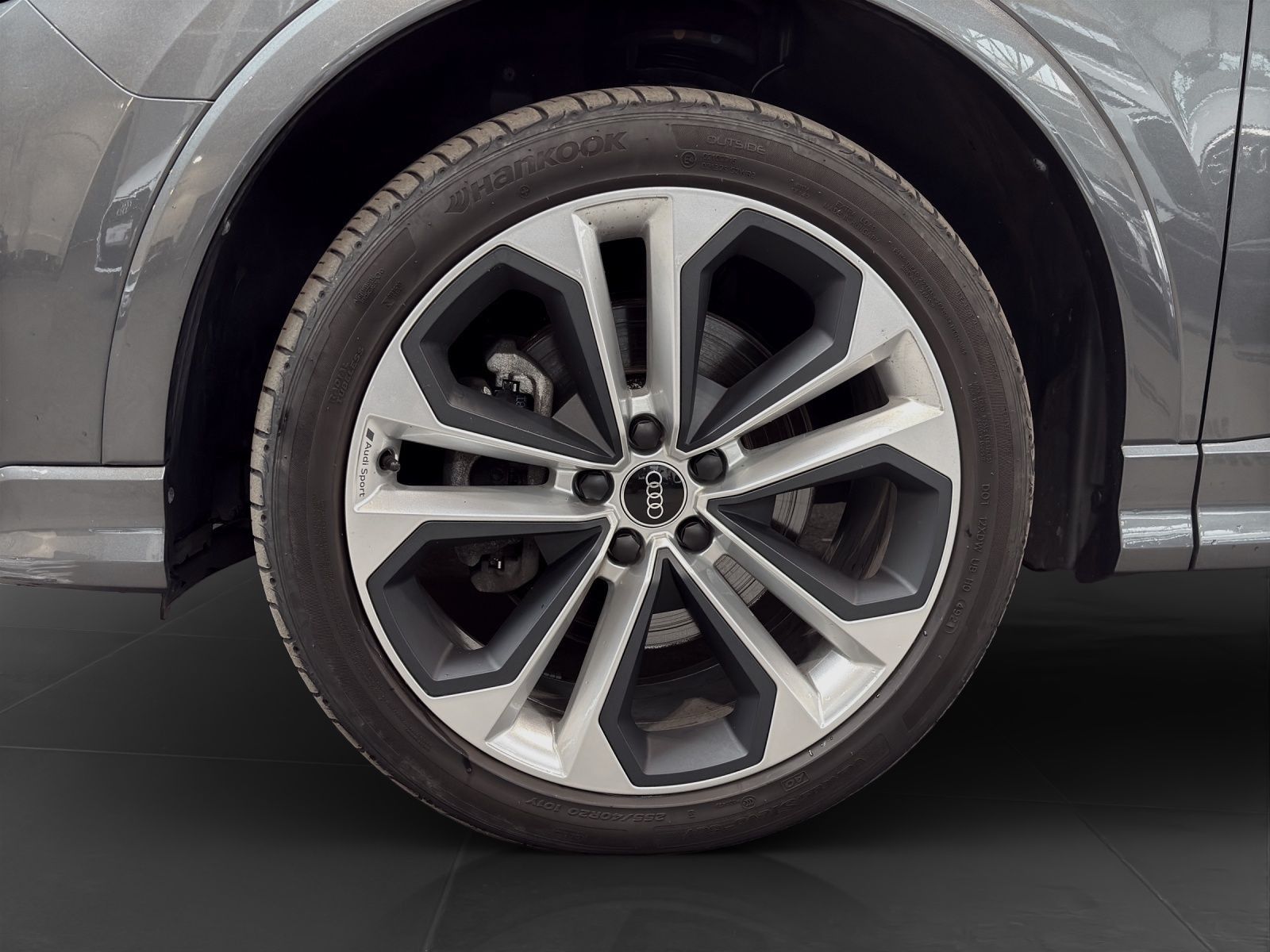 Audi Q3 40 TFSI Q 2x S LINE - Samsaru's Car Outlet