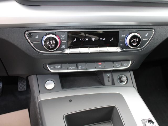 Audi Q5 40 TDI quattro S line Black -PANO-AHK-MATRIX-