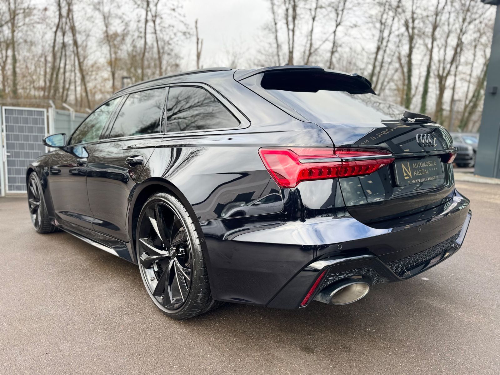 Audi RS6 AVANT QUATTRO PERFORMANCE*22.Z*CARBON*AHK*