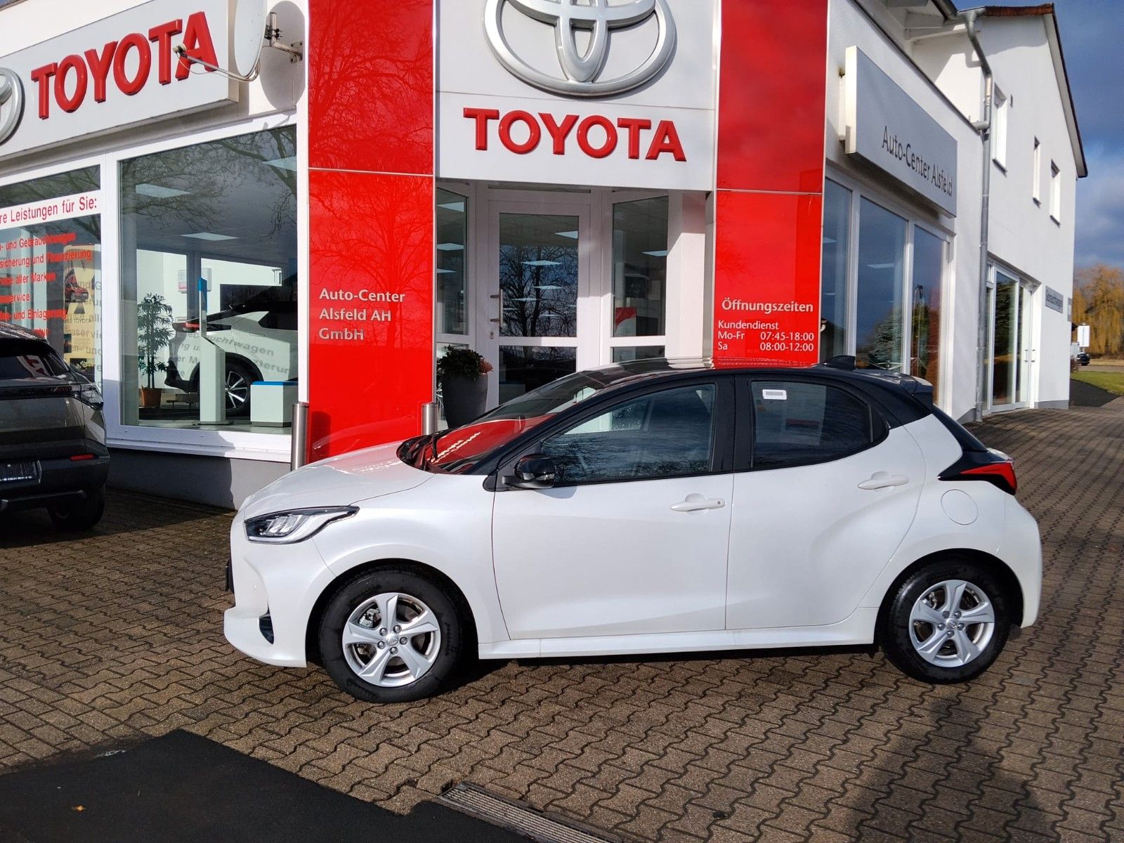 Toyota Yaris Hybrid Style Plus