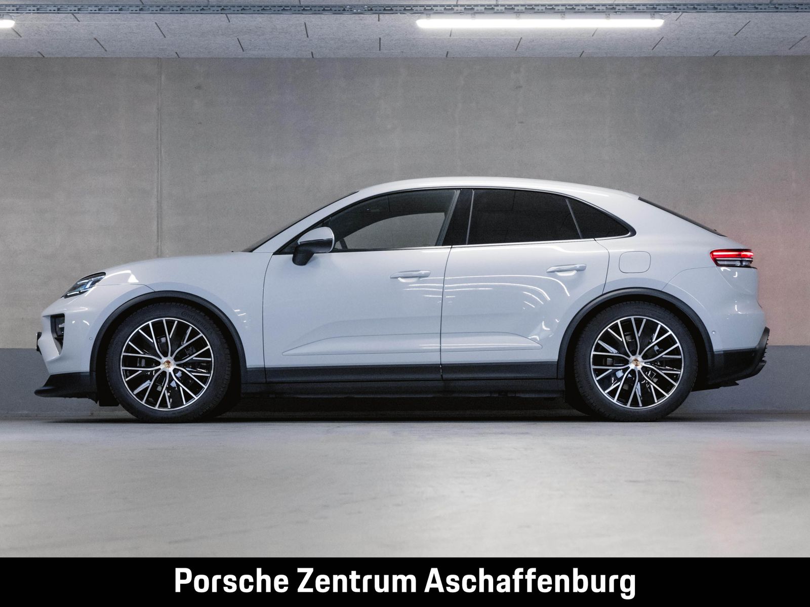 Porsche Macan 4 Electric - Samsaru's Car Outlet