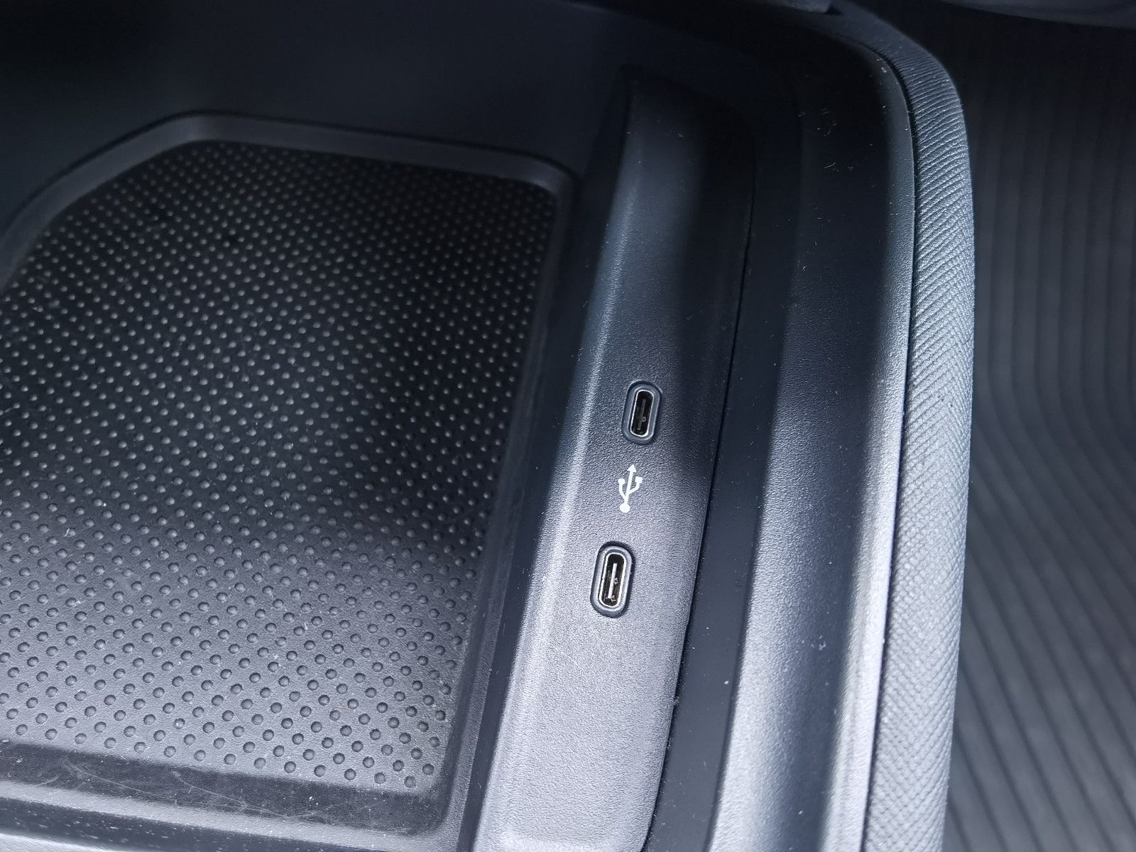 Skoda Kamiq Active - Samsaru's Car Outlet