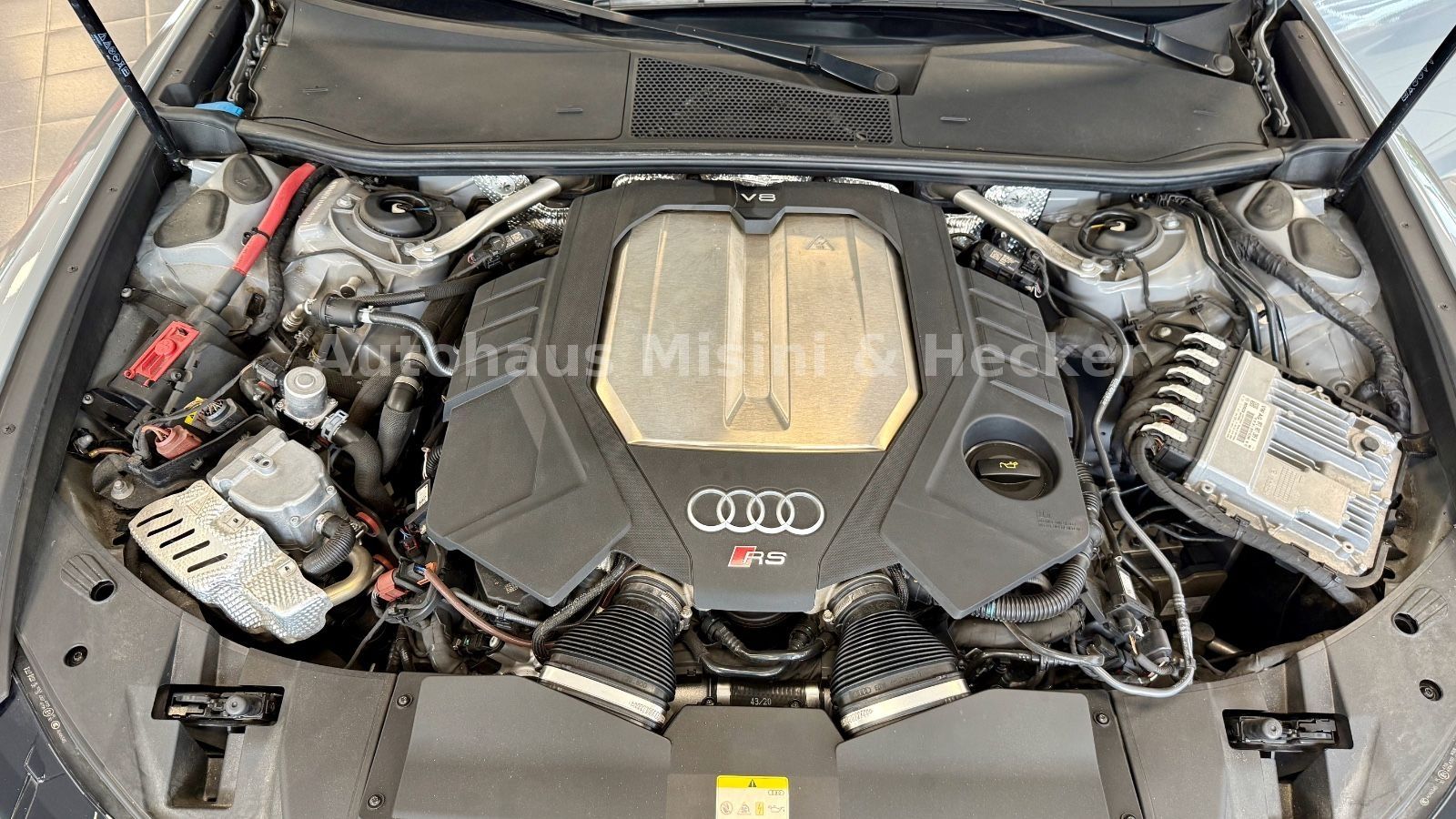 Audi RS6 Avant / Keramik / B&O A / Panorama / 305km/h