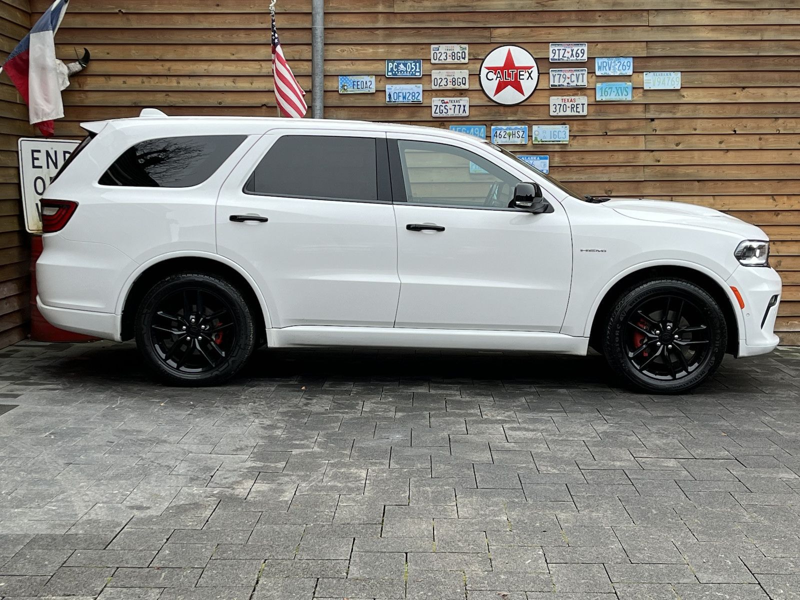 Dodge Durango 5,7L R/T RWD 7S. 10´´ Display SZH LPG