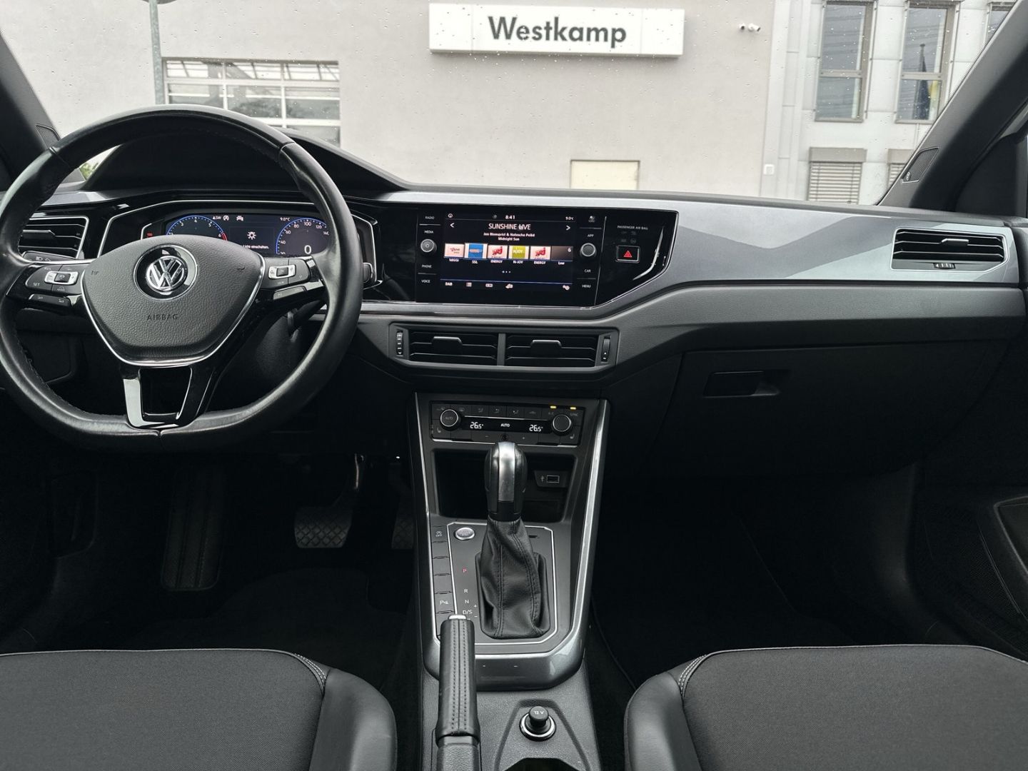 Volkswagen Polo Highline 1.0 TSI DSG R-Line Black - Samsaru's Car Outlet