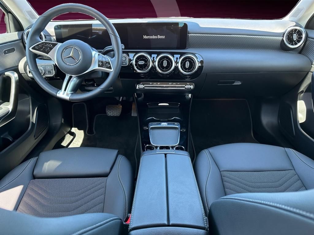Mercedes-Benz A 180 Progressive - Samsaru's Car Outlet