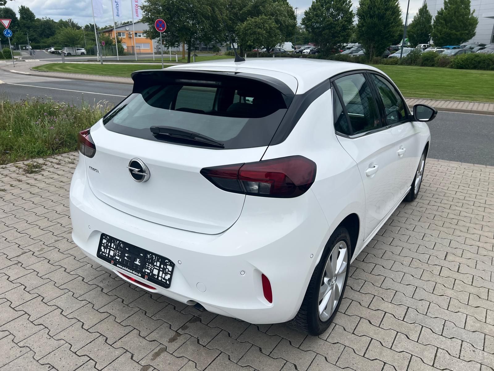 Opel Corsa 1.2 Turbo Elegance - Samsaru's Car Outlet