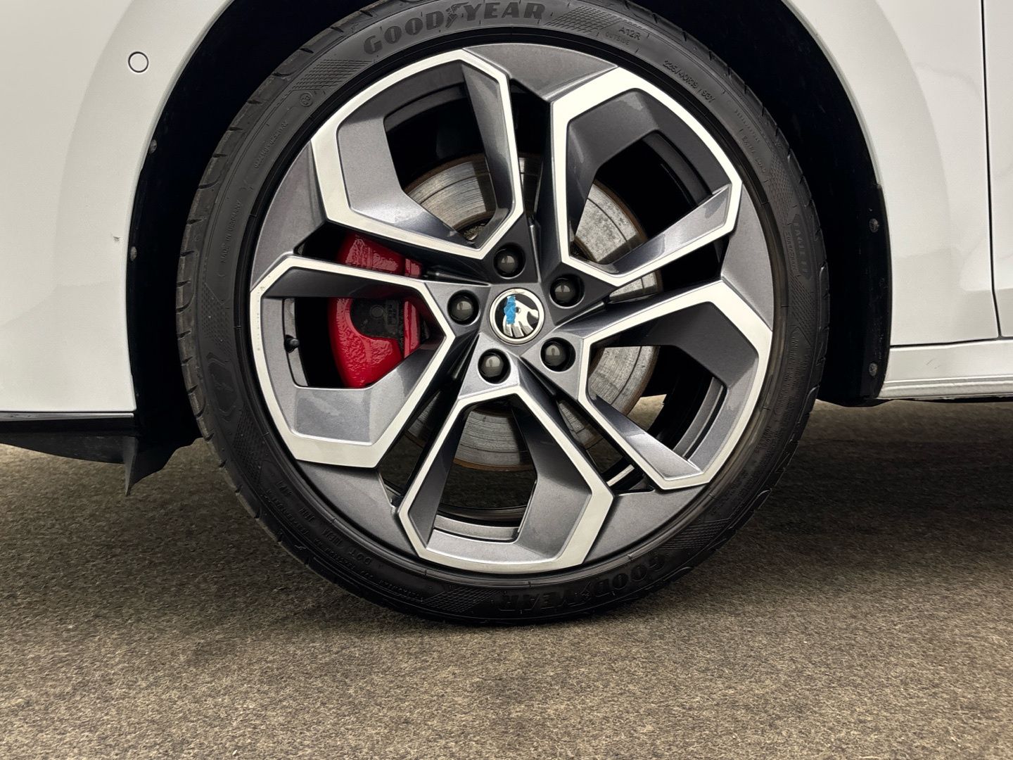 Skoda Octavia Combi RS 1.4 TSI iV DSG Matrix Pano ACC