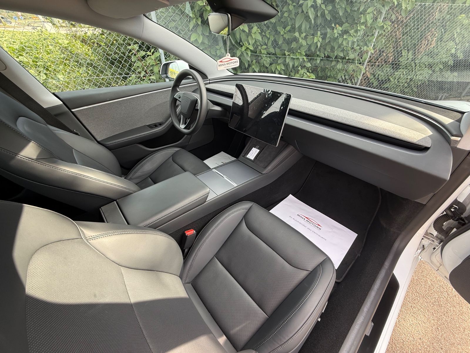 Tesla Model 3 RWD Plus NEW-Model