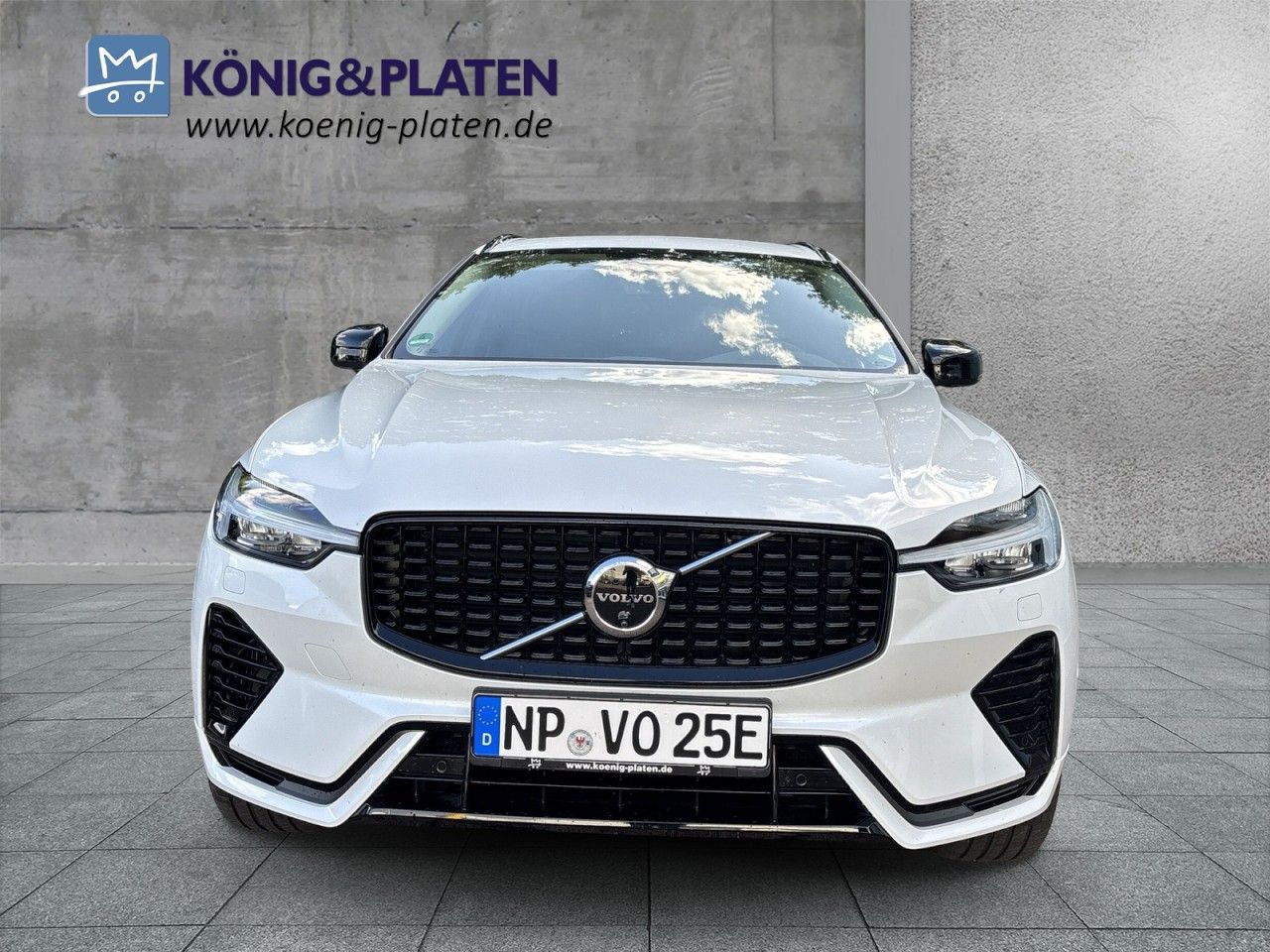 Volvo XC60 T6 AWD Plus Dark Plug-In - Samsaru's Car Outlet