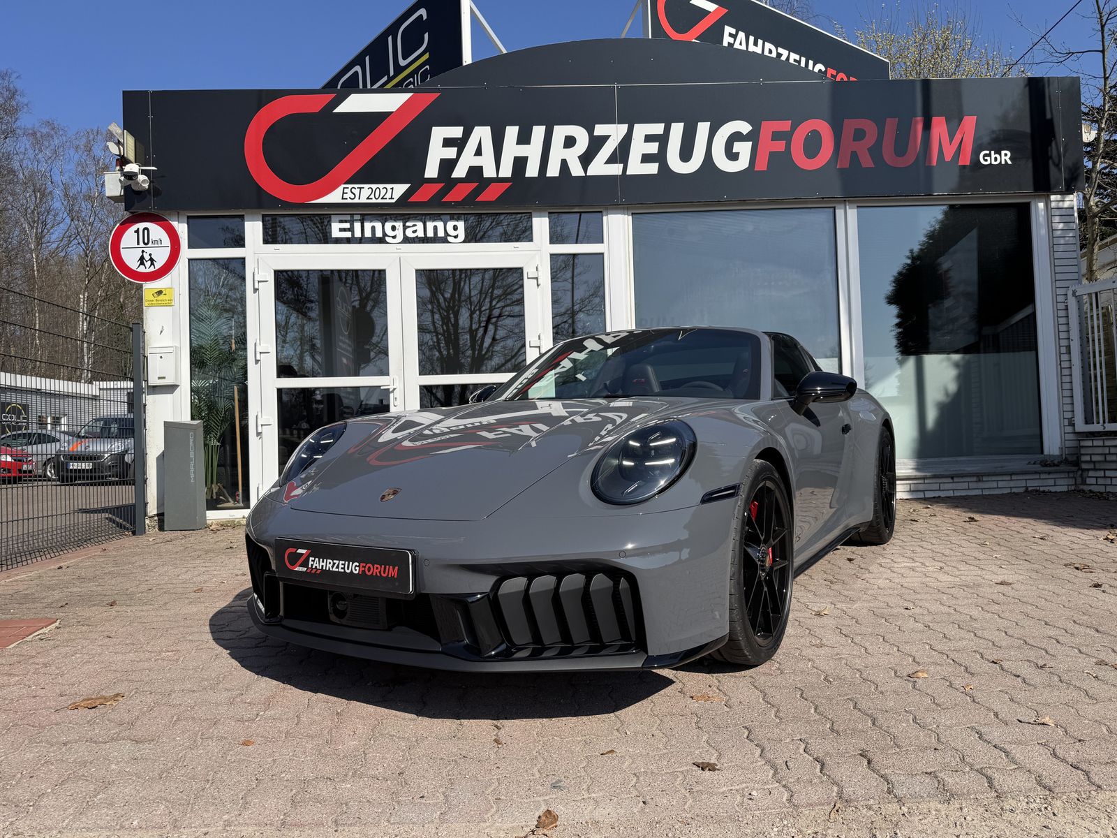 Porsche 992 .2 Targa 4 GTS T-Hybrid