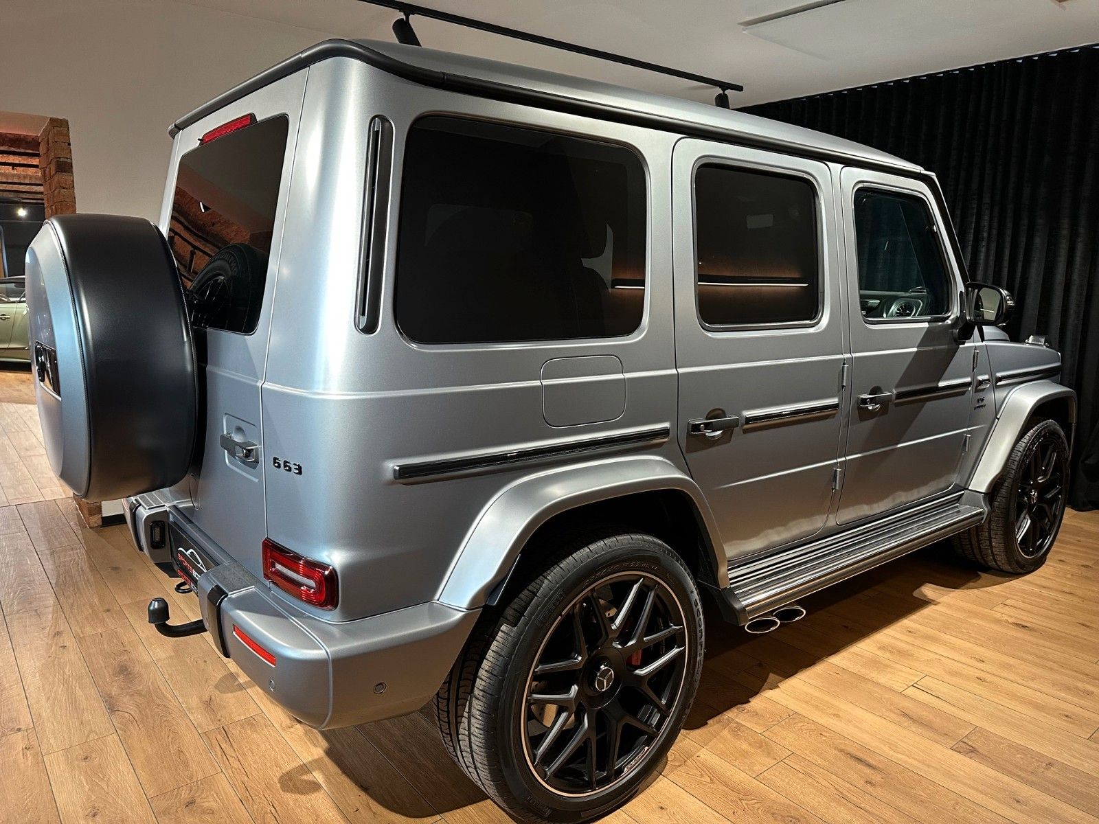 Mercedes-Benz G63 AMG - Samsaru's Car Outlet