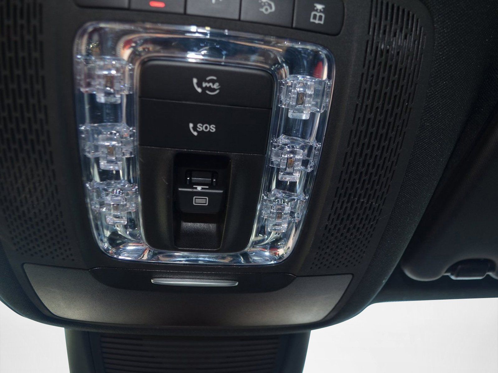 Mercedes-Benz d 4M AMG MULTIBEAM 360° AHK PANO BURMESTER AIRMA