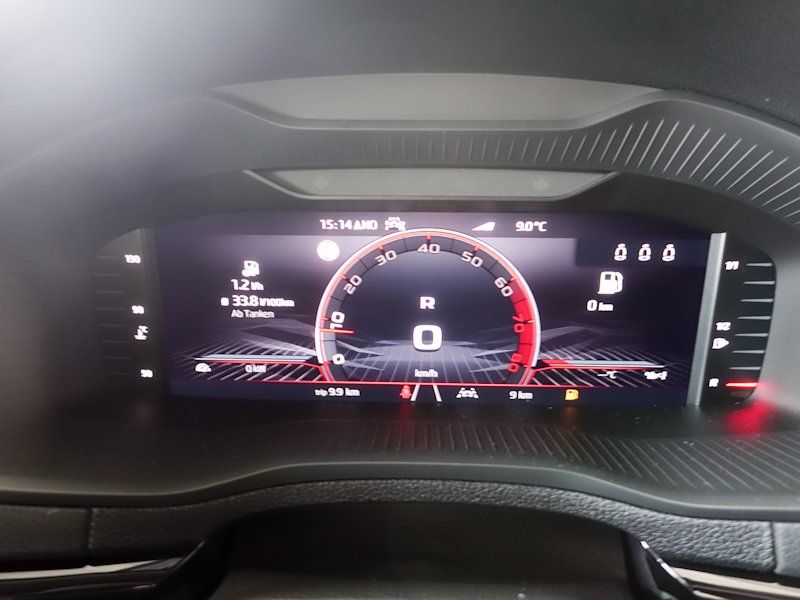 Skoda Karoq 1.5 TSI DSG Sportline *5 Jahre Garantie bi