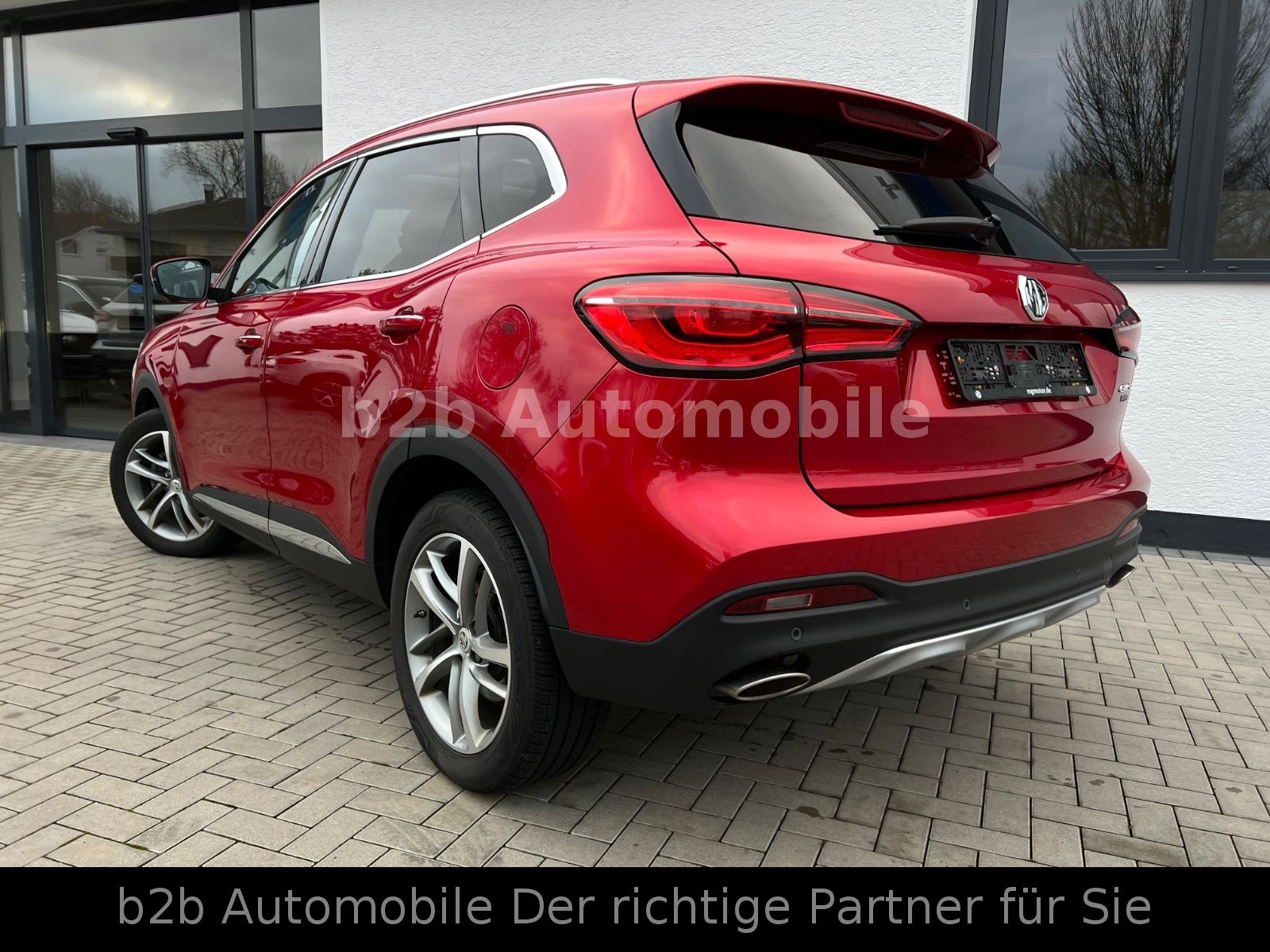 MG EHS Luxury PHEV/Pano/Key/LED/Virtual/18Zoll/360°