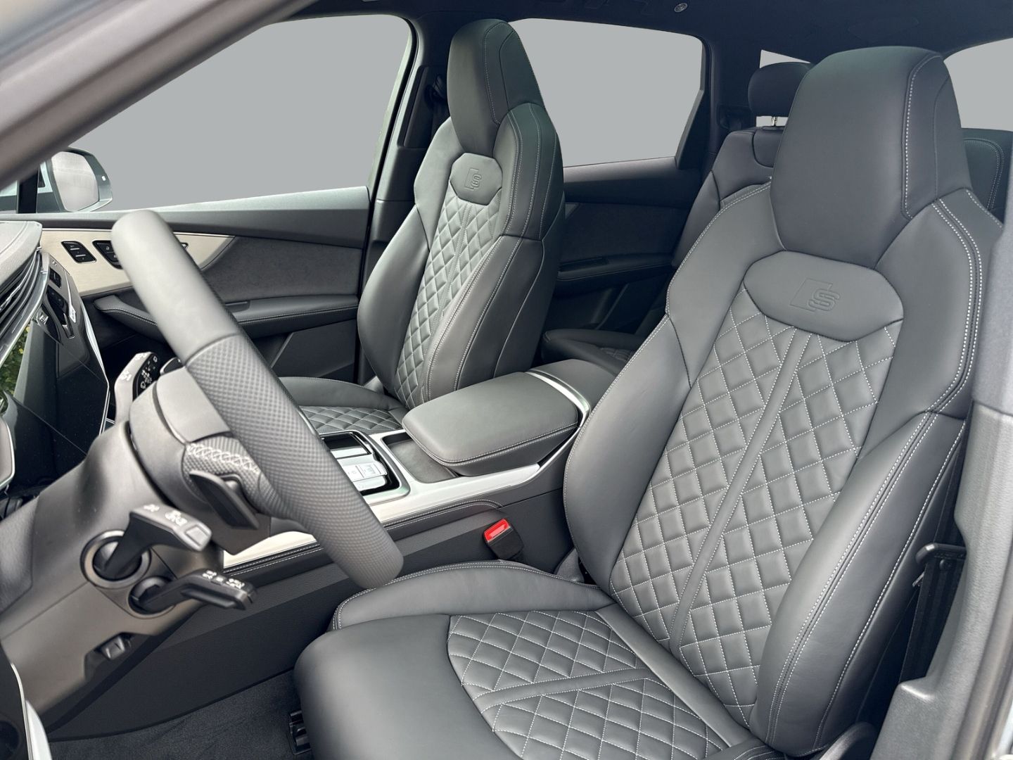 Audi Q7 55 TFSI e quattro S-line+AHK+HUD+PANO+B&O+KAM