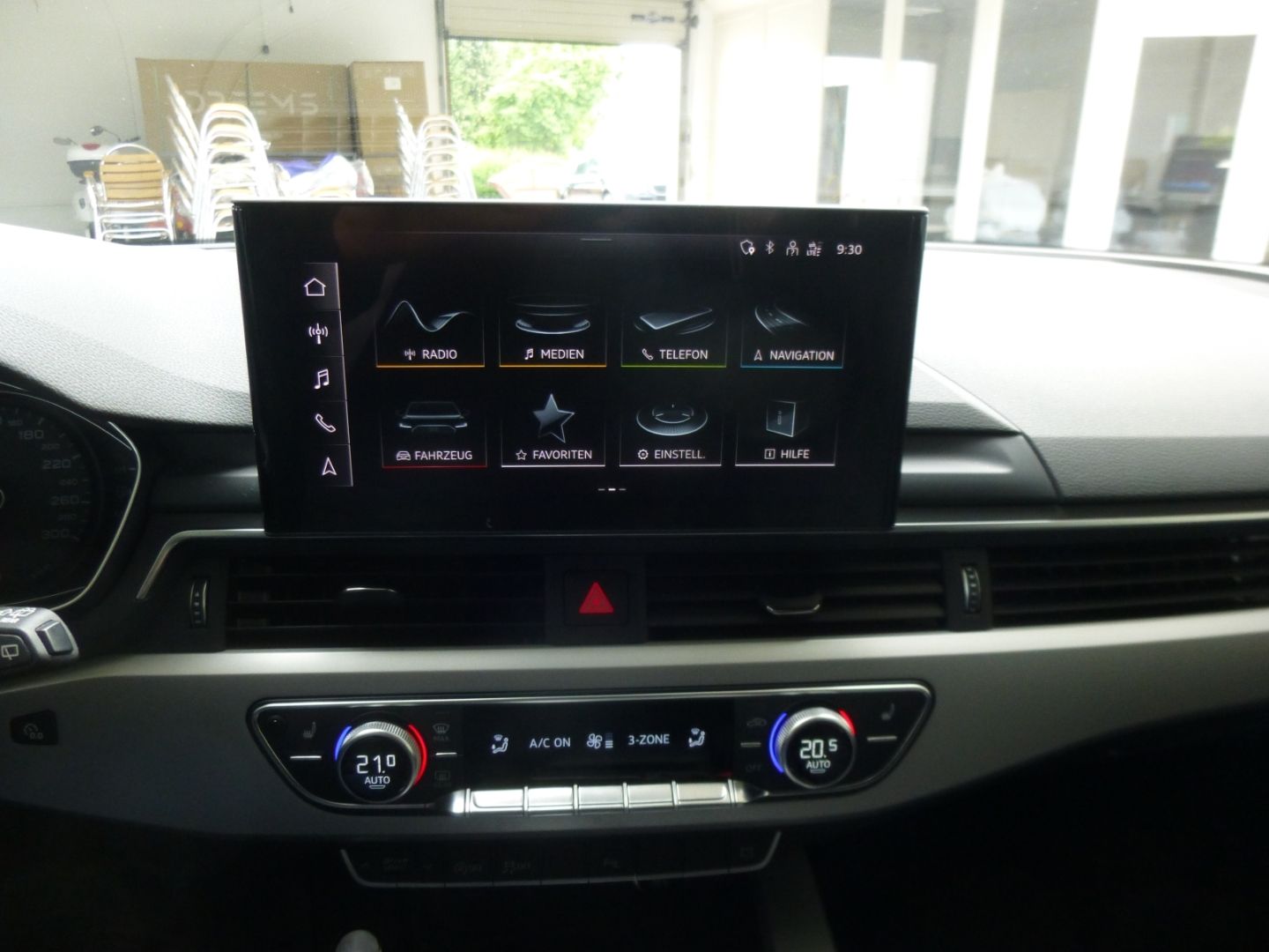 Audi A4 Avant 30 TDI advanced - Samsaru's Car Outlet