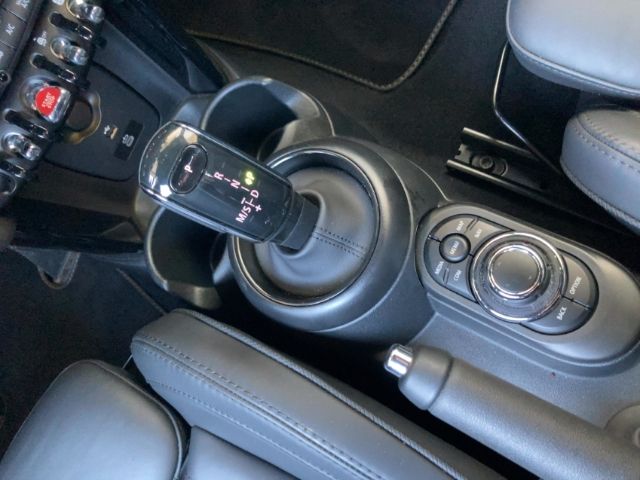 MINI Cooper - Samsaru's Car Outlet